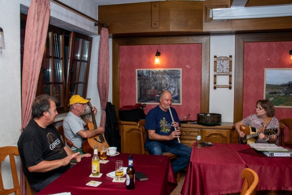 stammtisch-2020-07-1014B498AC-928D-9B6D-3E17-8A6995BE4BA7.jpg