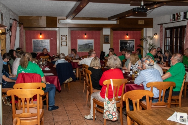 stammtisch-2020-07-991888DC1-5869-AA5F-C091-BF4462606F9C.jpg